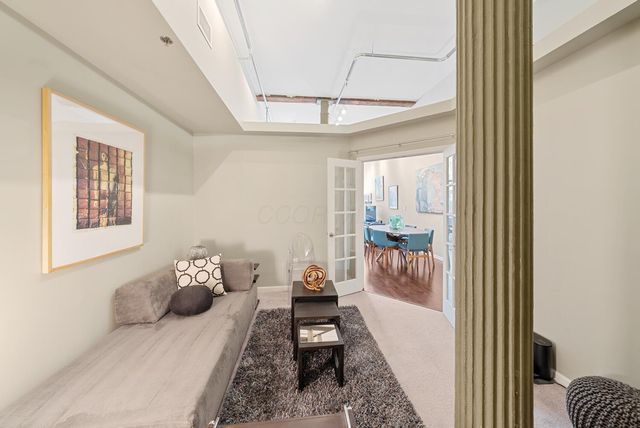 78 E Chestnut Street, 104, Columbus, OH 43215