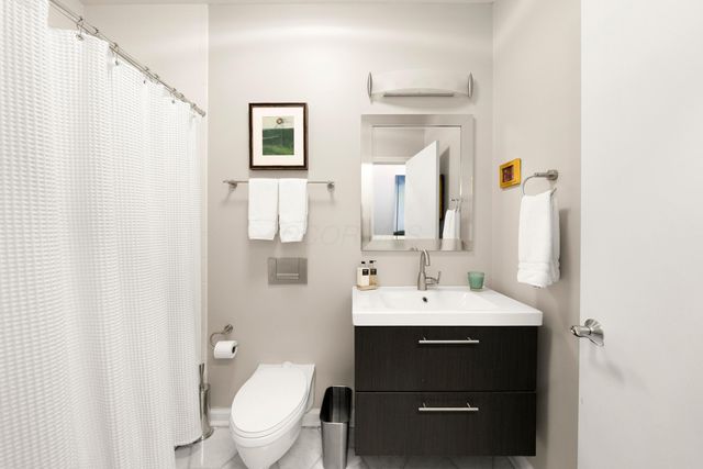 78 E Chestnut Street, 104, Columbus, OH 43215