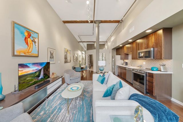 78 E Chestnut Street, 104, Columbus, OH 43215