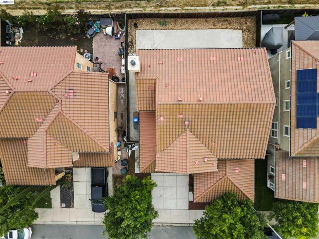 1048 Ashbridge Bay Dr, Pittsburg, CA 94565
