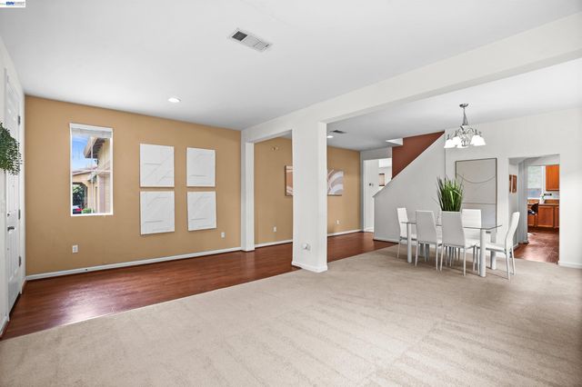 1048 Ashbridge Bay Dr, Pittsburg, CA 94565