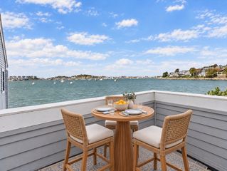 180 Cadish Avenue 8, Hull, MA 02045