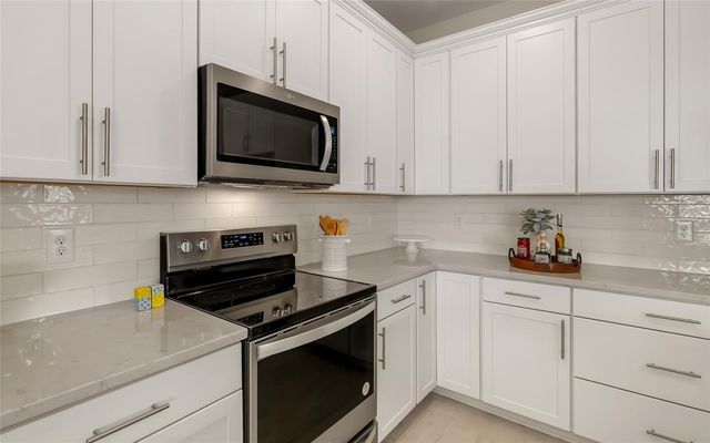 17342 LUMINOUS AVENUE, Venice, FL 34293