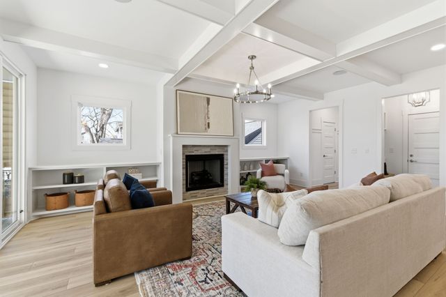 928 Delmas Ave A, Nashville, TN 37216