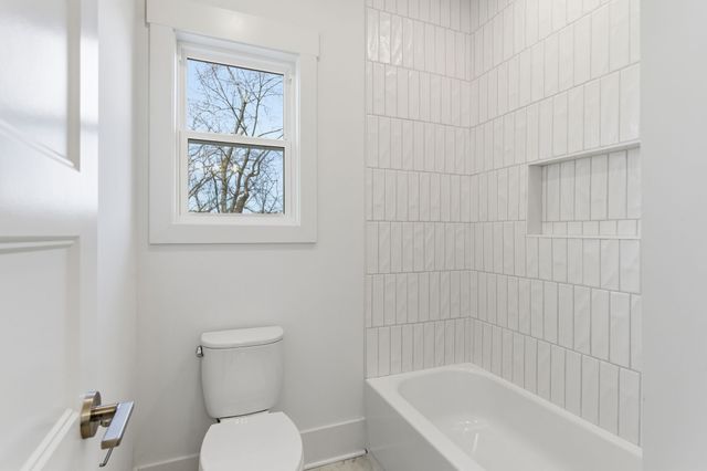 928 Delmas Ave A, Nashville, TN 37216