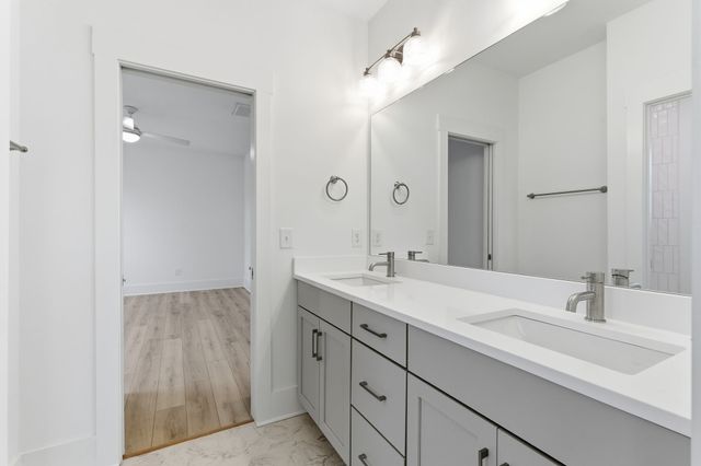 928 Delmas Ave A, Nashville, TN 37216