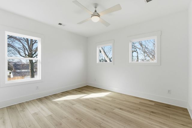 928 Delmas Ave A, Nashville, TN 37216