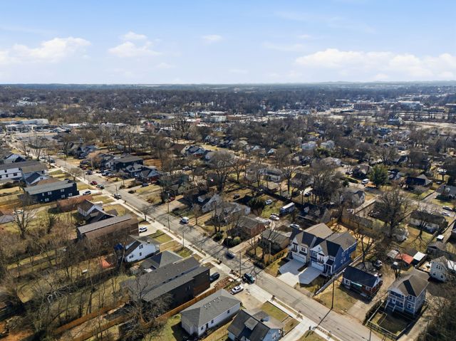 928 Delmas Ave A, Nashville, TN 37216