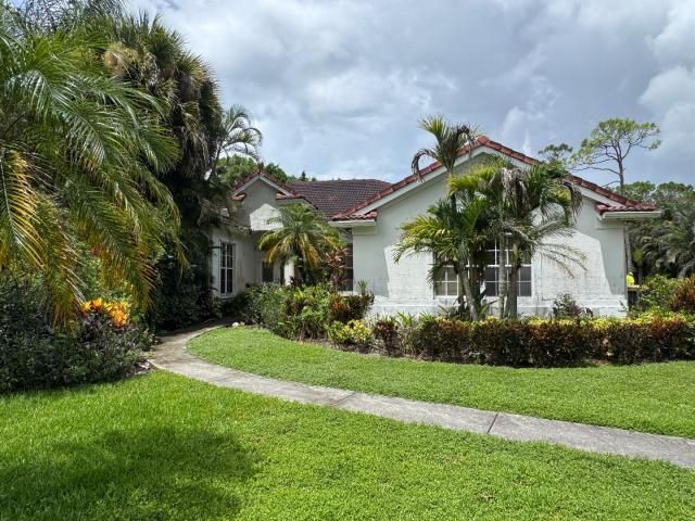 18554 SE OLD TRAIL Drive E, Jupiter, FL 33478