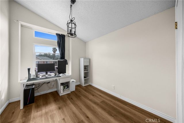 14732 Shadow Dr, Fontana, CA 92337