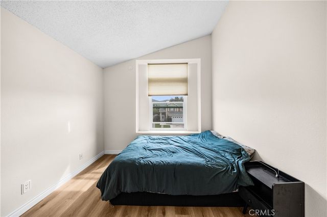 14732 Shadow Dr, Fontana, CA 92337