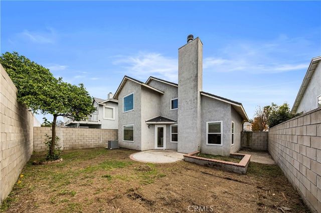 14732 Shadow Dr, Fontana, CA 92337