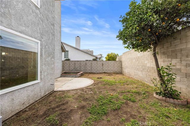 14732 Shadow Dr, Fontana, CA 92337