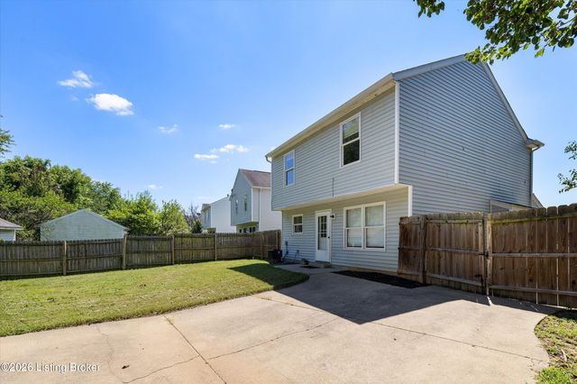 6519 Hunters Creek Blvd, Louisville, KY 40258