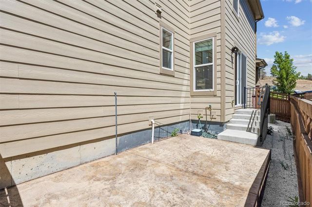 399 Courtfield Way, Castle Rock, CO 80108