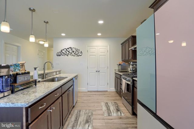 121 EAGLE RD, Dillsburg, PA 17019