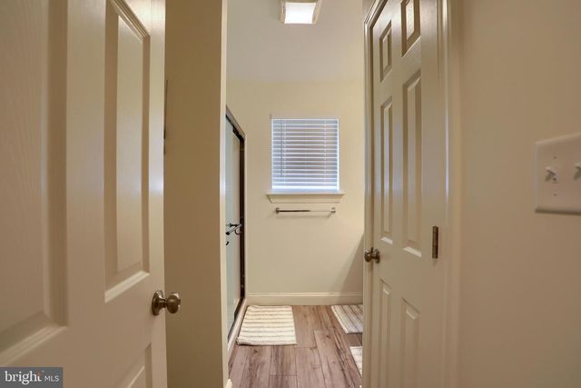 121 EAGLE RD, Dillsburg, PA 17019