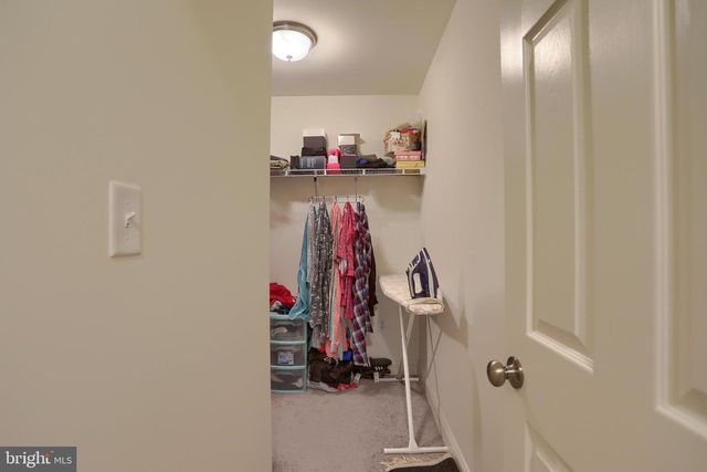 121 EAGLE RD, Dillsburg, PA 17019