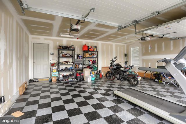 121 EAGLE RD, Dillsburg, PA 17019