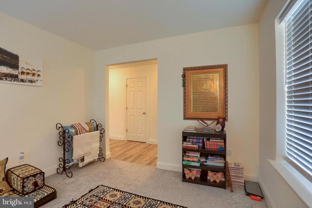 121 EAGLE RD, Dillsburg, PA 17019