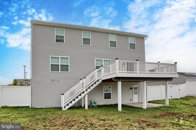 121 EAGLE RD, Dillsburg, PA 17019