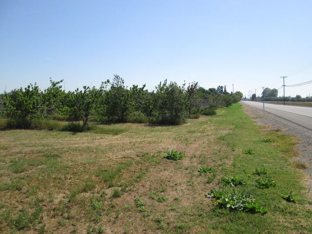 23873 State Highway 120, Escalon, CA 95320