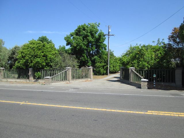 23873 State Highway 120, Escalon, CA 95320