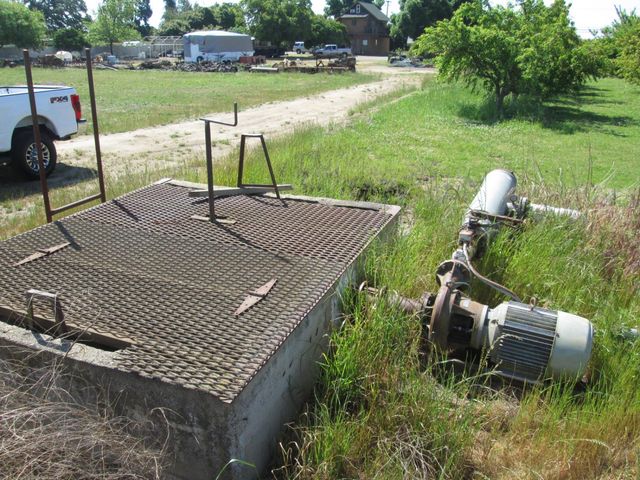 23873 State Highway 120, Escalon, CA 95320