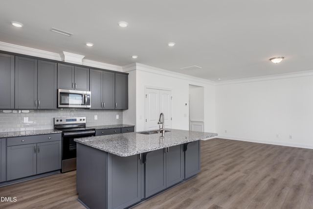 529 Highview Drive 21, Benson, NC 27504
