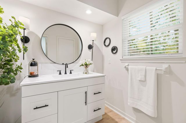 1957 Ogrady Drive, Conroe, TX 77304