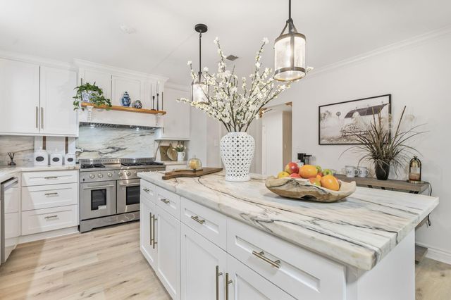 1957 Ogrady Drive, Conroe, TX 77304