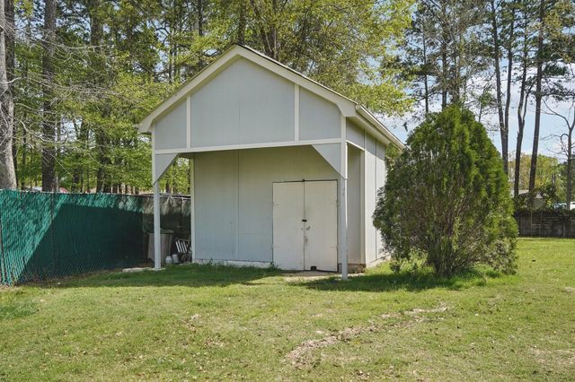 23888 Mason Bee Lane, New Caney, TX 77357