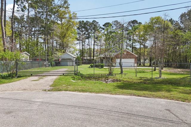 23888 Mason Bee Lane, New Caney, TX 77357