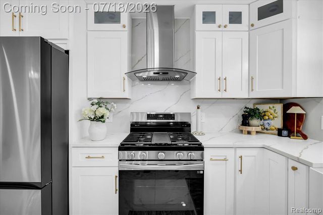 7240 Horger Street, Dearborn, MI 48126