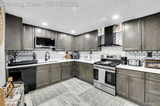 7240 Horger Street, Dearborn, MI 48126