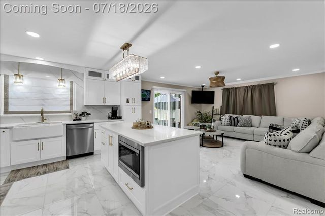 7240 Horger Street, Dearborn, MI 48126
