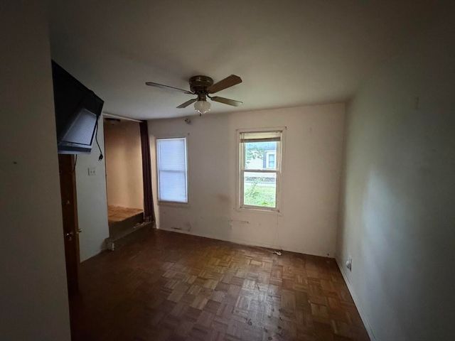 2744 Huizenga Street, Norton Shores City, MI 49444
