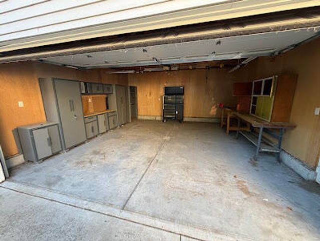 2744 Huizenga Street, Norton Shores City, MI 49444