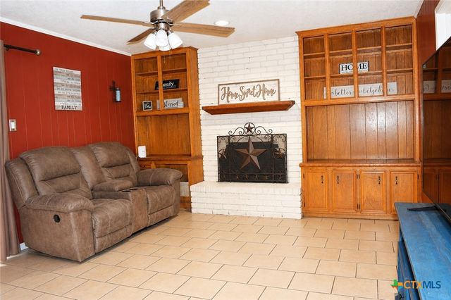 1603 Alcoa Avenue, Rockdale, TX 76567