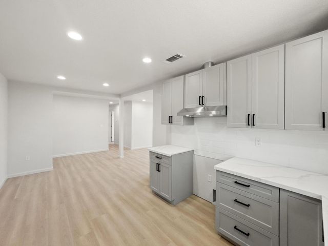 8770 Gerber Rd, Sacramento, CA 95828