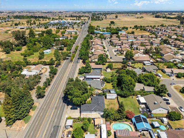 8770 Gerber Rd, Sacramento, CA 95828