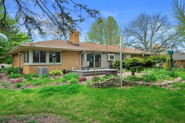 6660 Braeburn LANE, Glendale, WI 53209