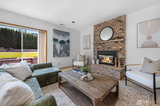 816 Aloha Place, Edmonds, WA 98020