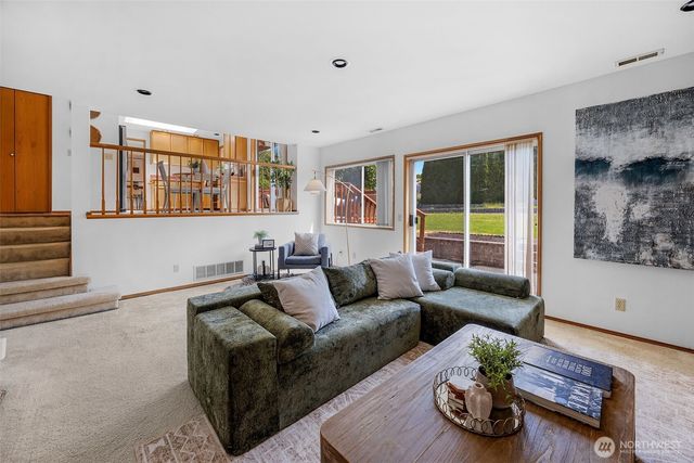 816 Aloha Place, Edmonds, WA 98020