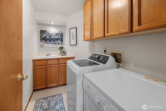 816 Aloha Place, Edmonds, WA 98020