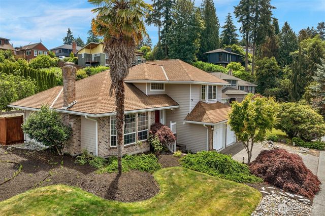 816 Aloha Place, Edmonds, WA 98020