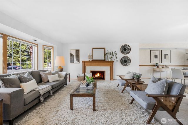 816 Aloha Place, Edmonds, WA 98020