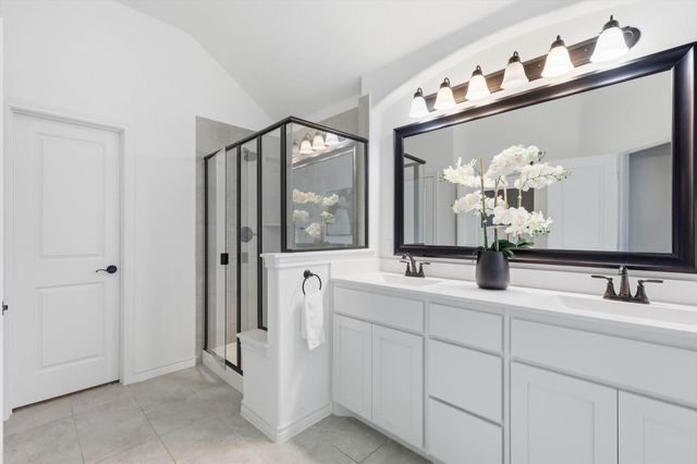 364 Sugar Creek Lane, Fort Worth, TX 76131