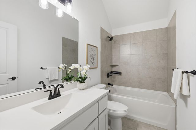 364 Sugar Creek Lane, Fort Worth, TX 76131