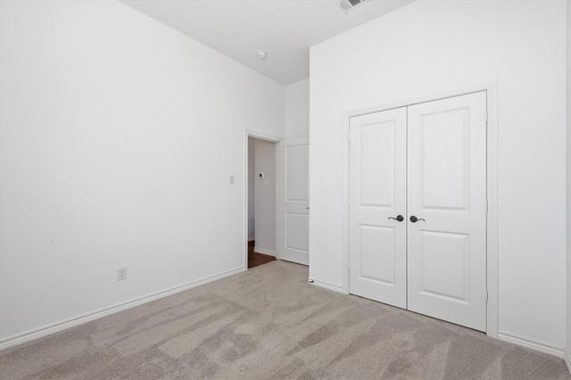 364 Sugar Creek Lane, Fort Worth, TX 76131